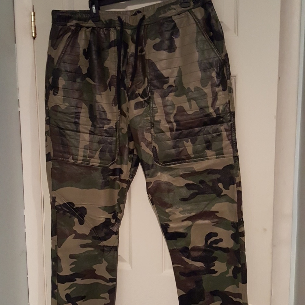 Men Camiflage Leather Pants